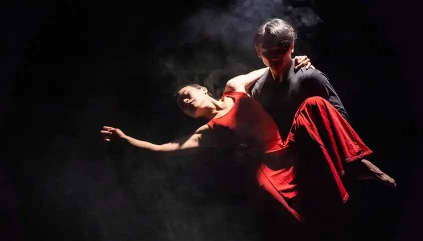 FOCA 福爾摩沙馬戲團、河床劇團首度跨界製作！《夢與陰影》帶領觀眾走入劇場的虛實夢境